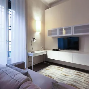 Contempora - Porta Romana - Traviata Apartamento