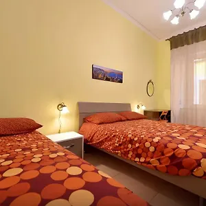 https://trimarchi-house.hotels-amalfi.com